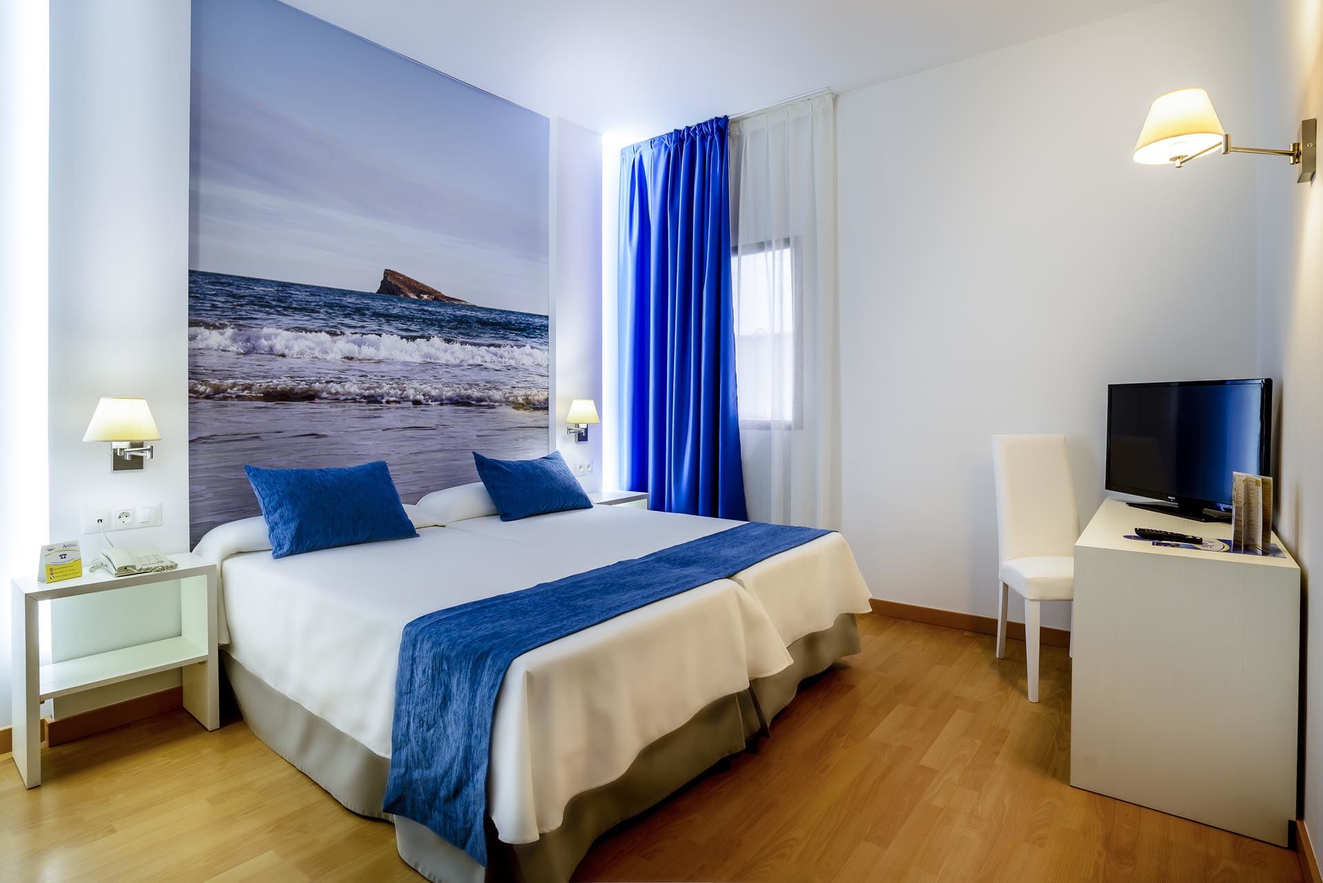 Hotel Avenida Бенидорм Экстерьер фото