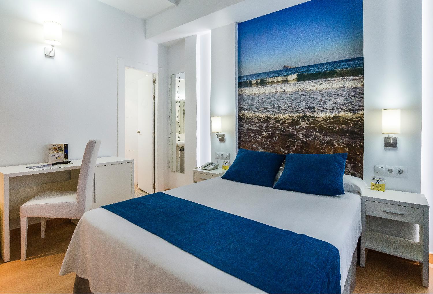 Hotel Avenida Бенидорм Экстерьер фото