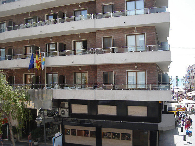 Hotel Avenida Бенидорм Экстерьер фото